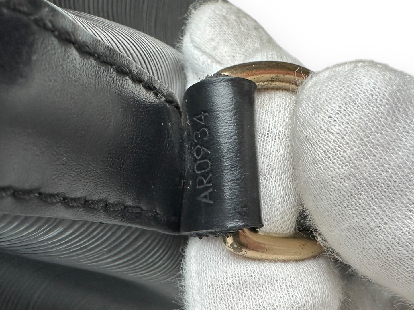 Louis Vuittton Petit Noe EPI black