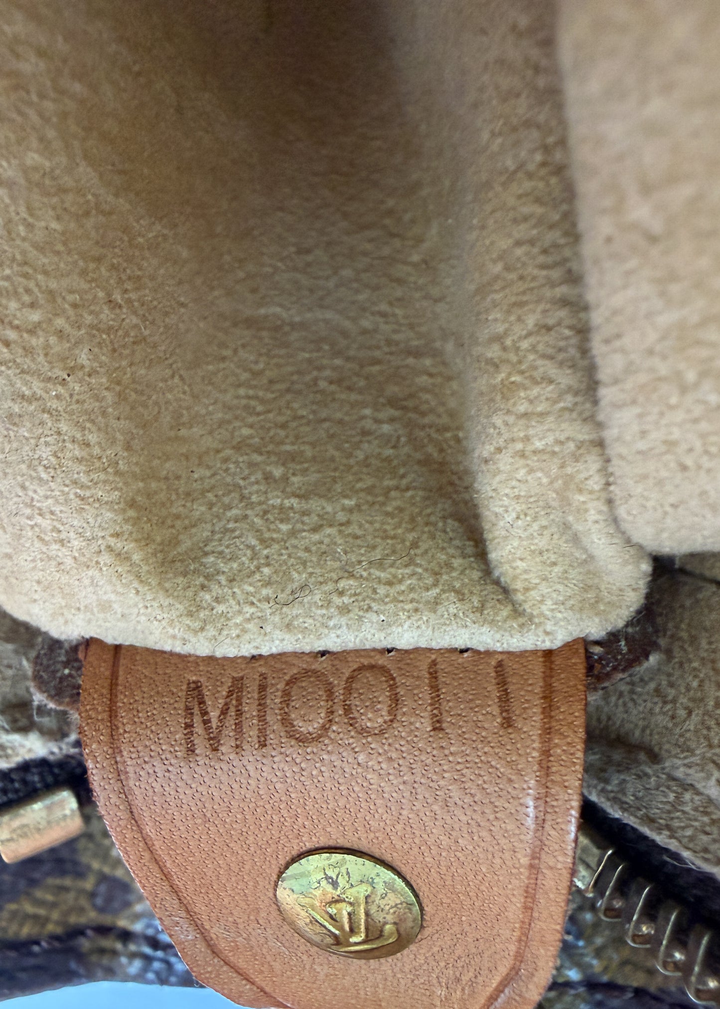 Louis Vuitton Looping GM