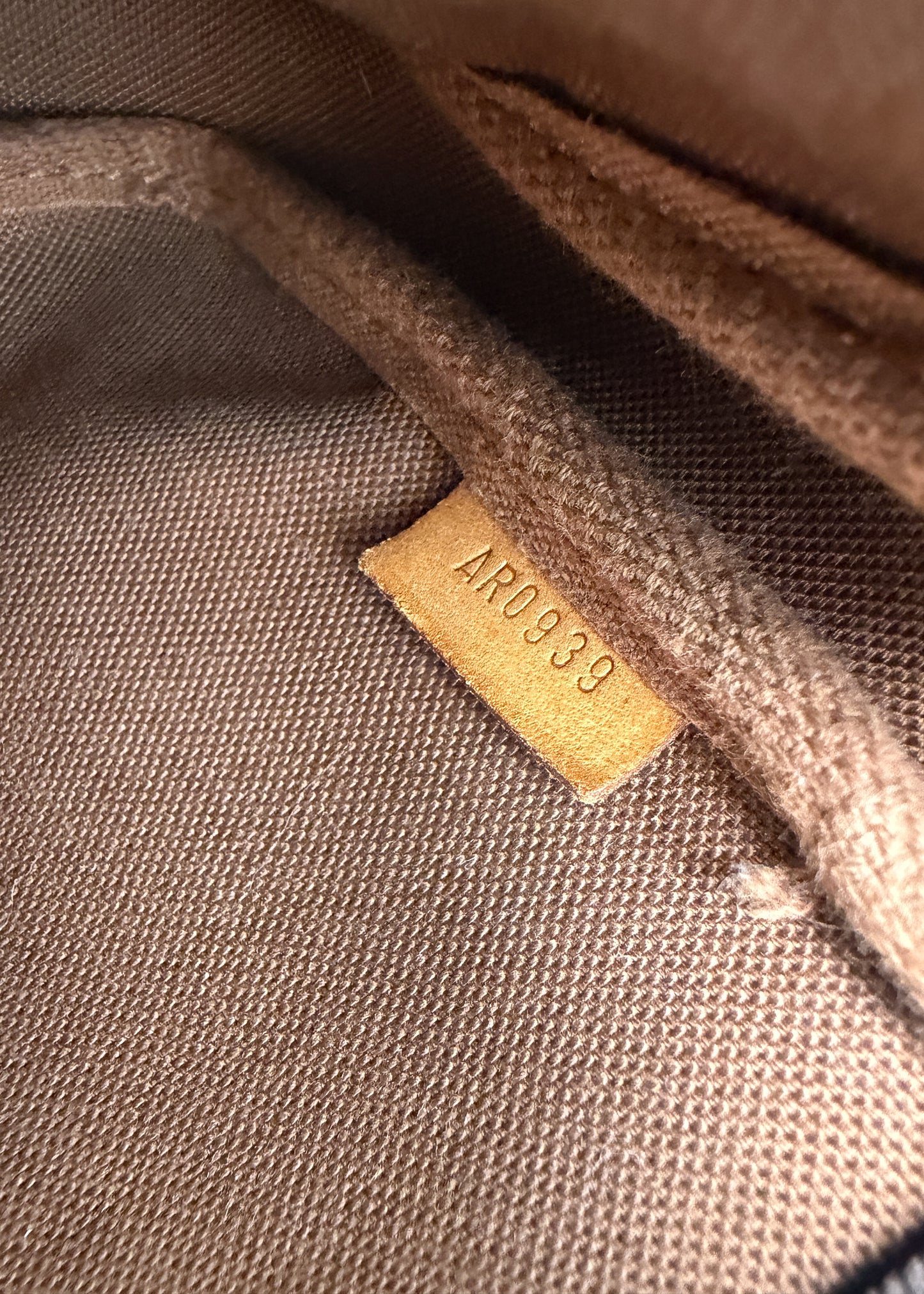 Louis Vuitton Pochette