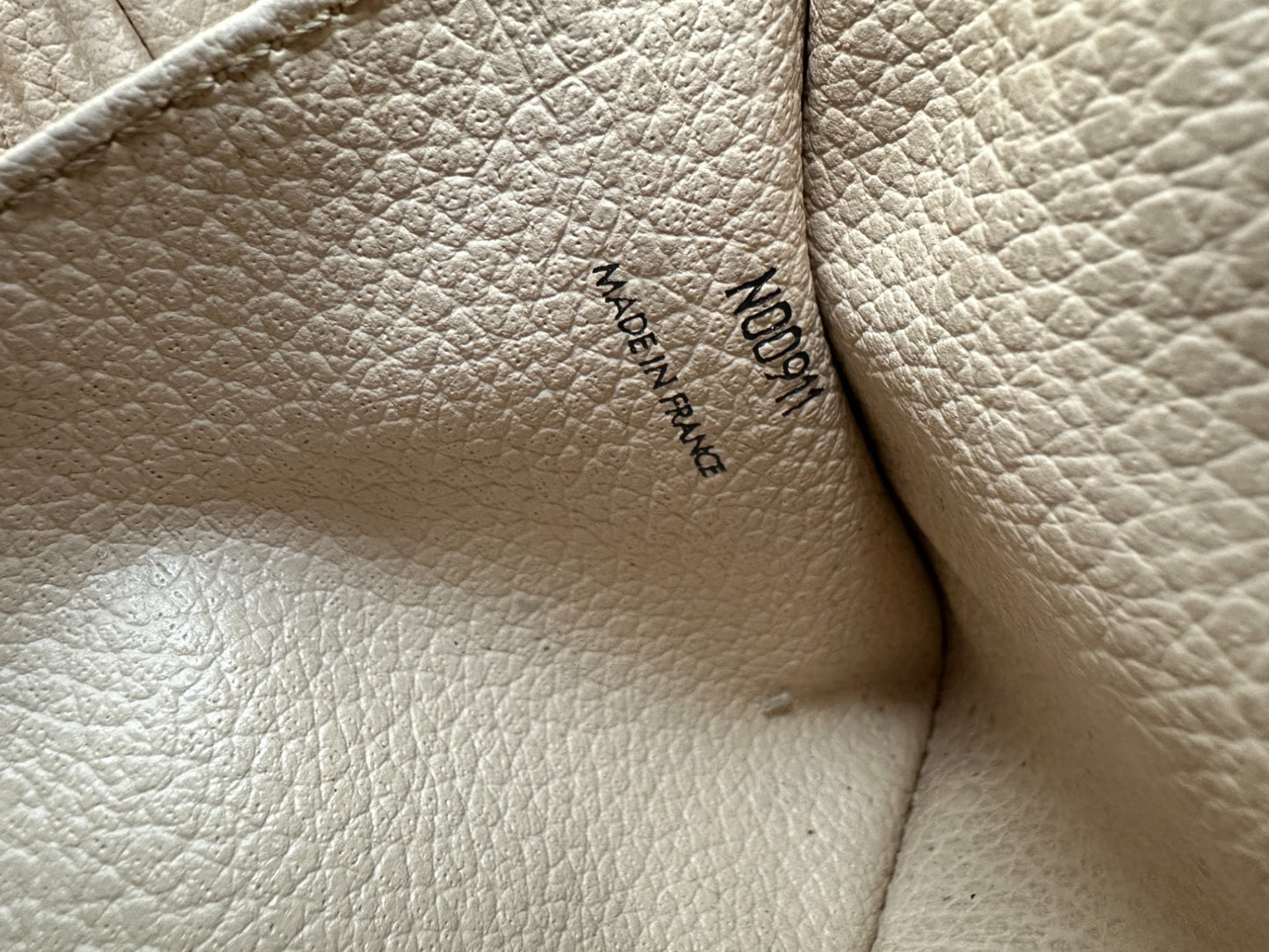 Louis Vuitton Toiletry Pouch 28