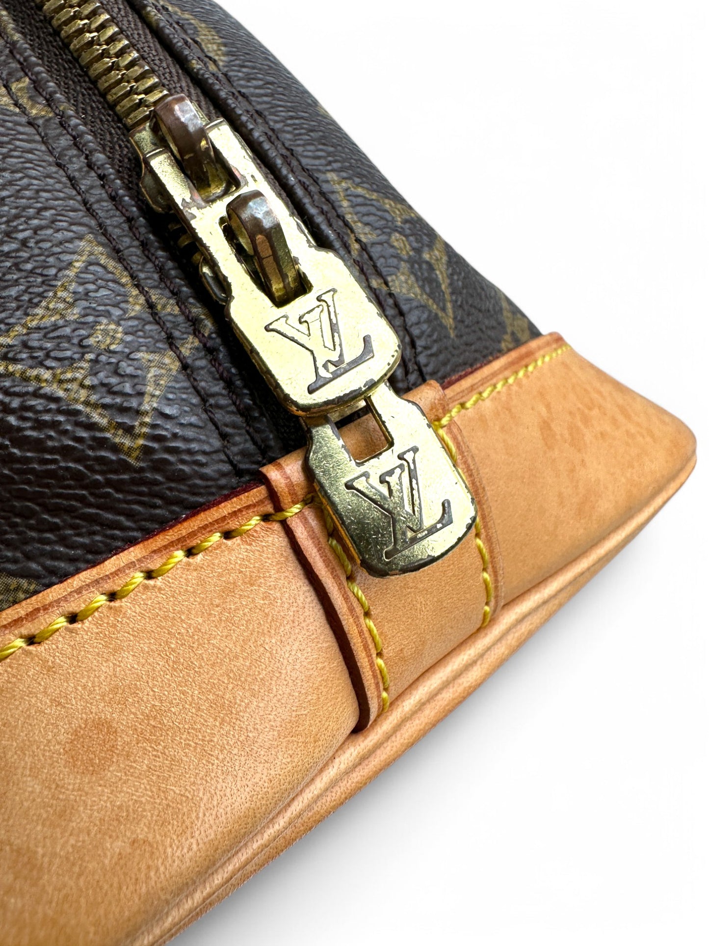 Louis Vuitton Alma PM