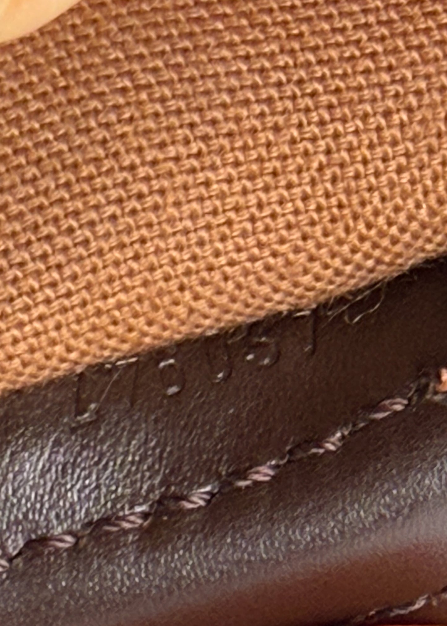 Louis Vuitton Chelsea