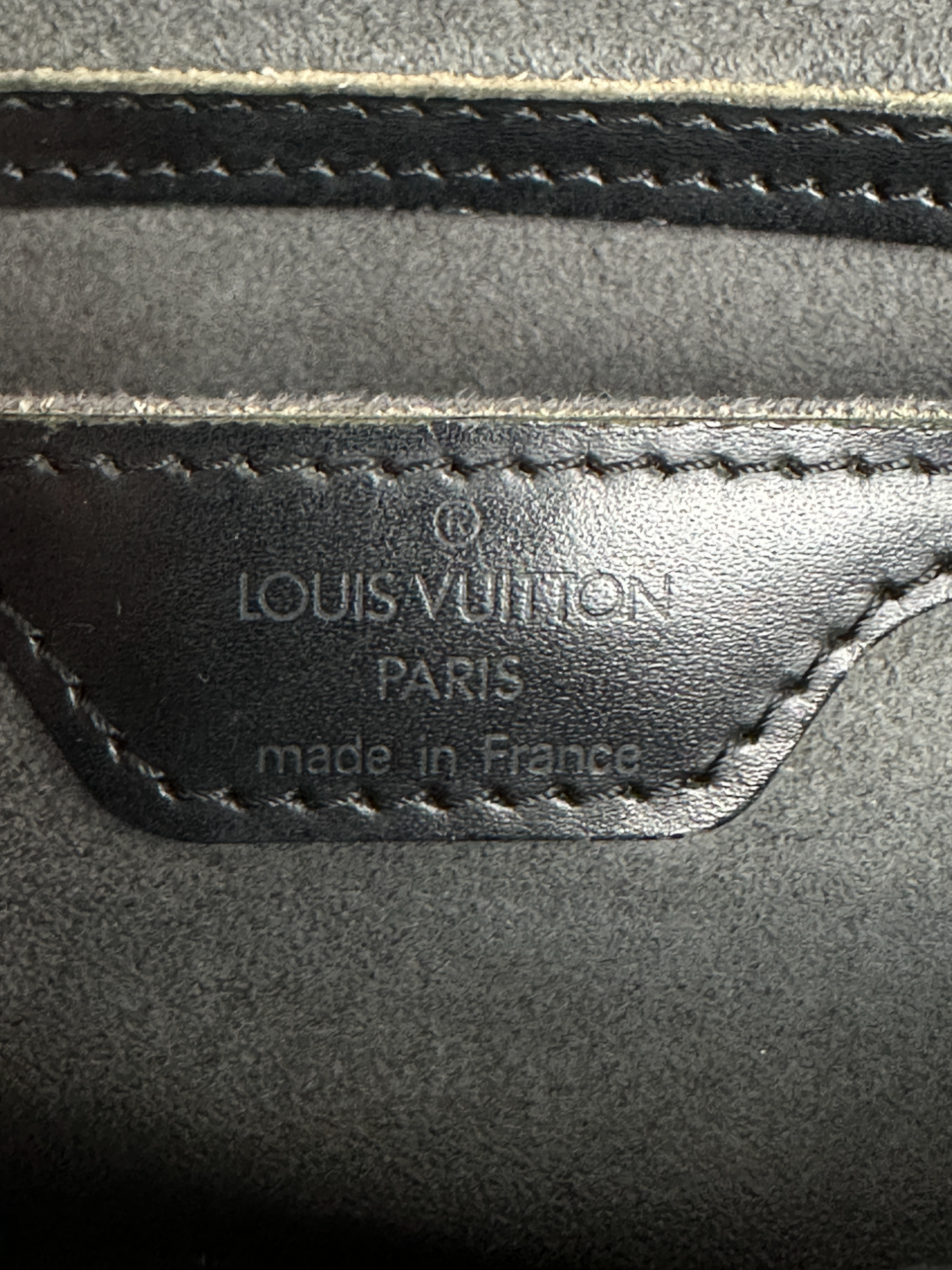Louis Vuitton Papillon Epi black