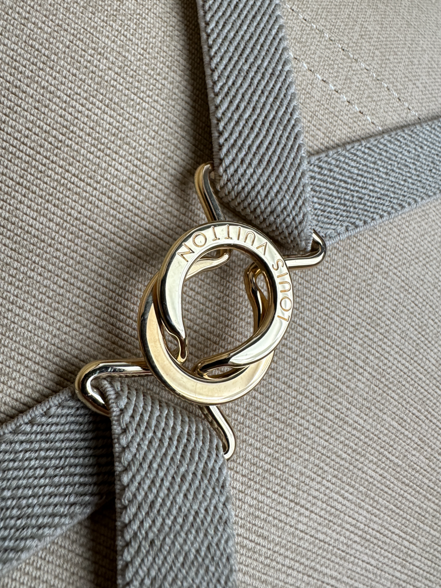 Louis Vuitton Sirius 45