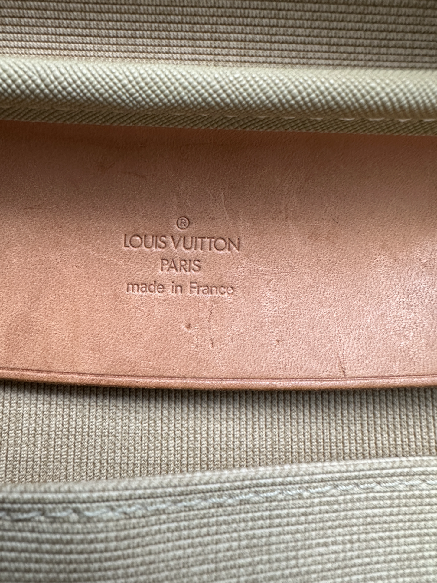 Louis Vuitton Sirius 45