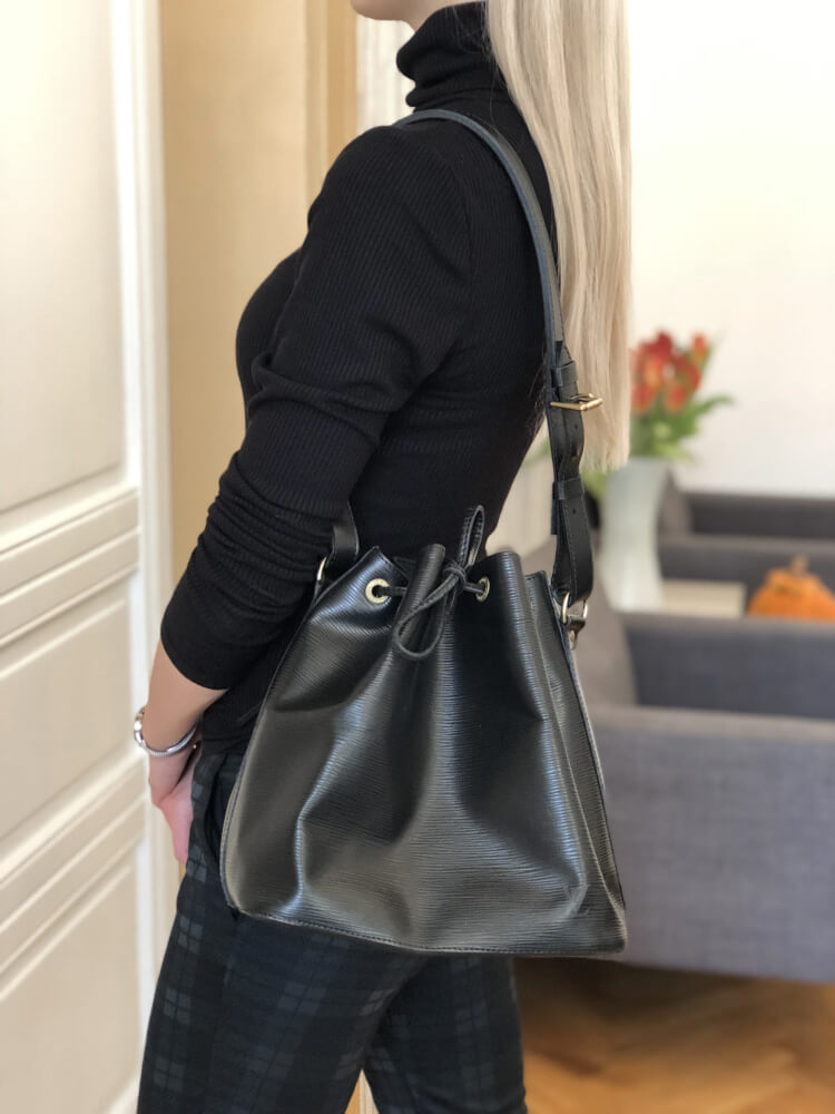 Louis Vuitton Petit Noe Epi Black