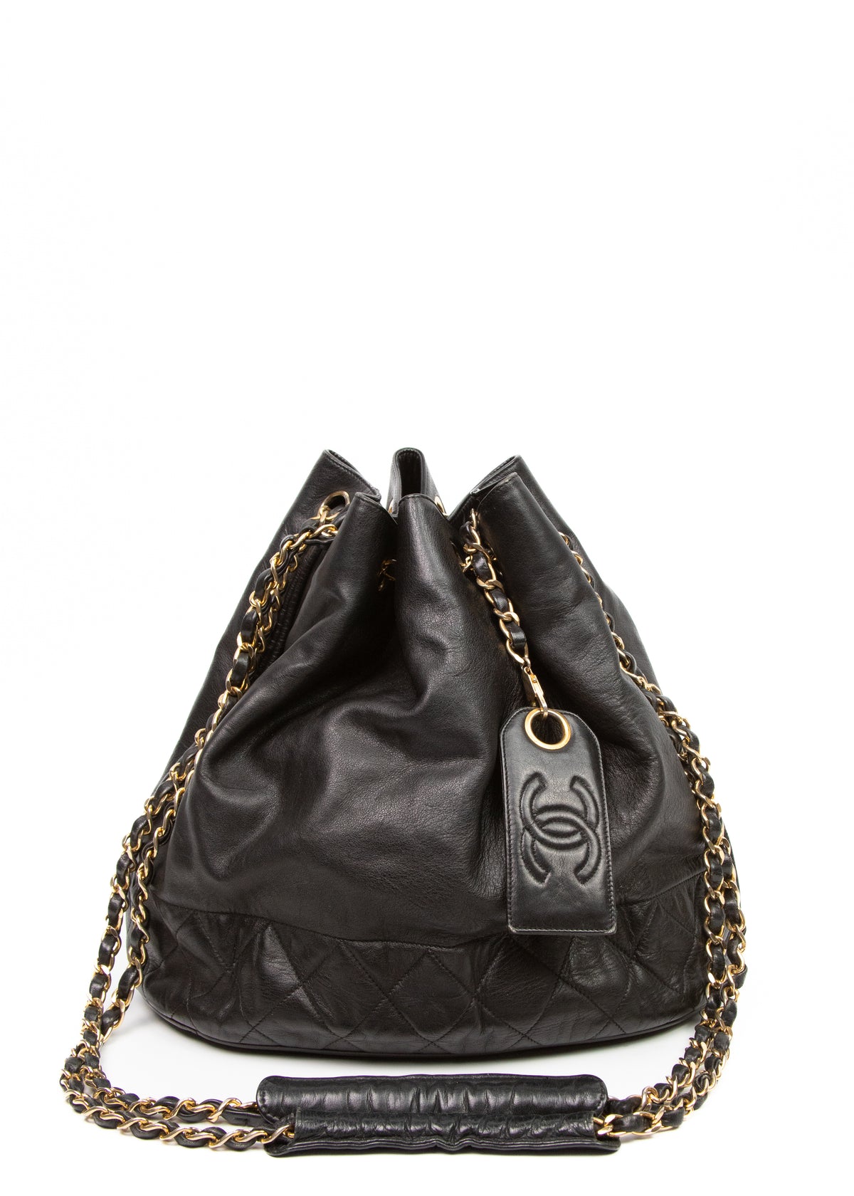 01-chanel-bucket-bag-with-pochette-front