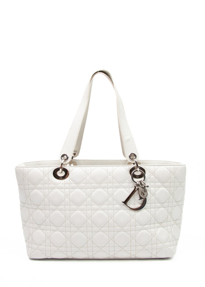 01-dior-cannage-white-leather-lady-front