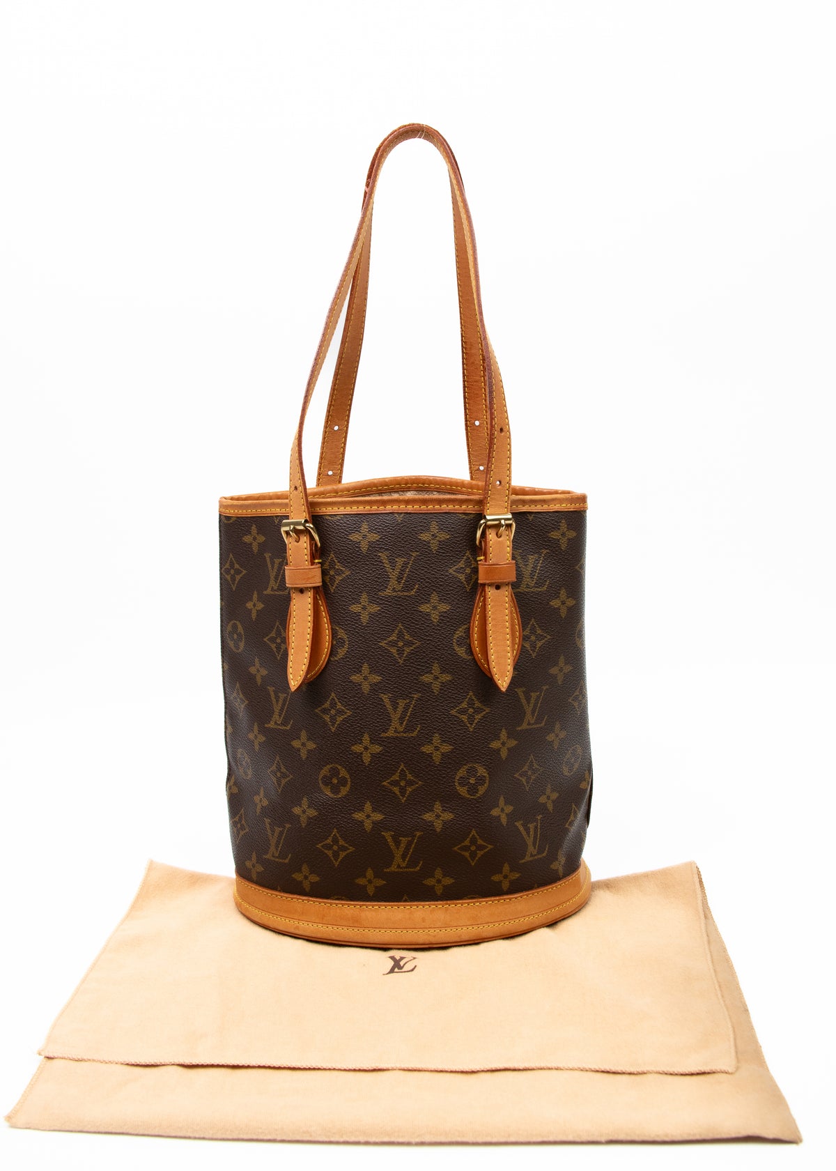01-louis-vuitton-bucket-pm-front
