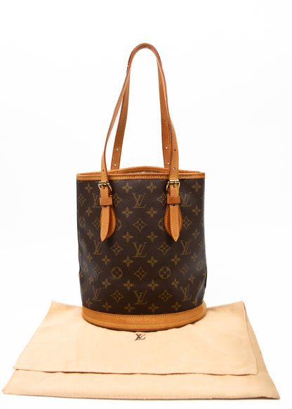 01-louis-vuitton-bucket-pm-front