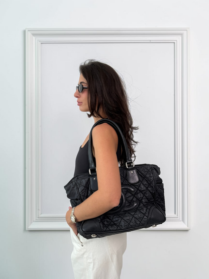 02-chanel-paris-new-york-quilted-nylon-modelka