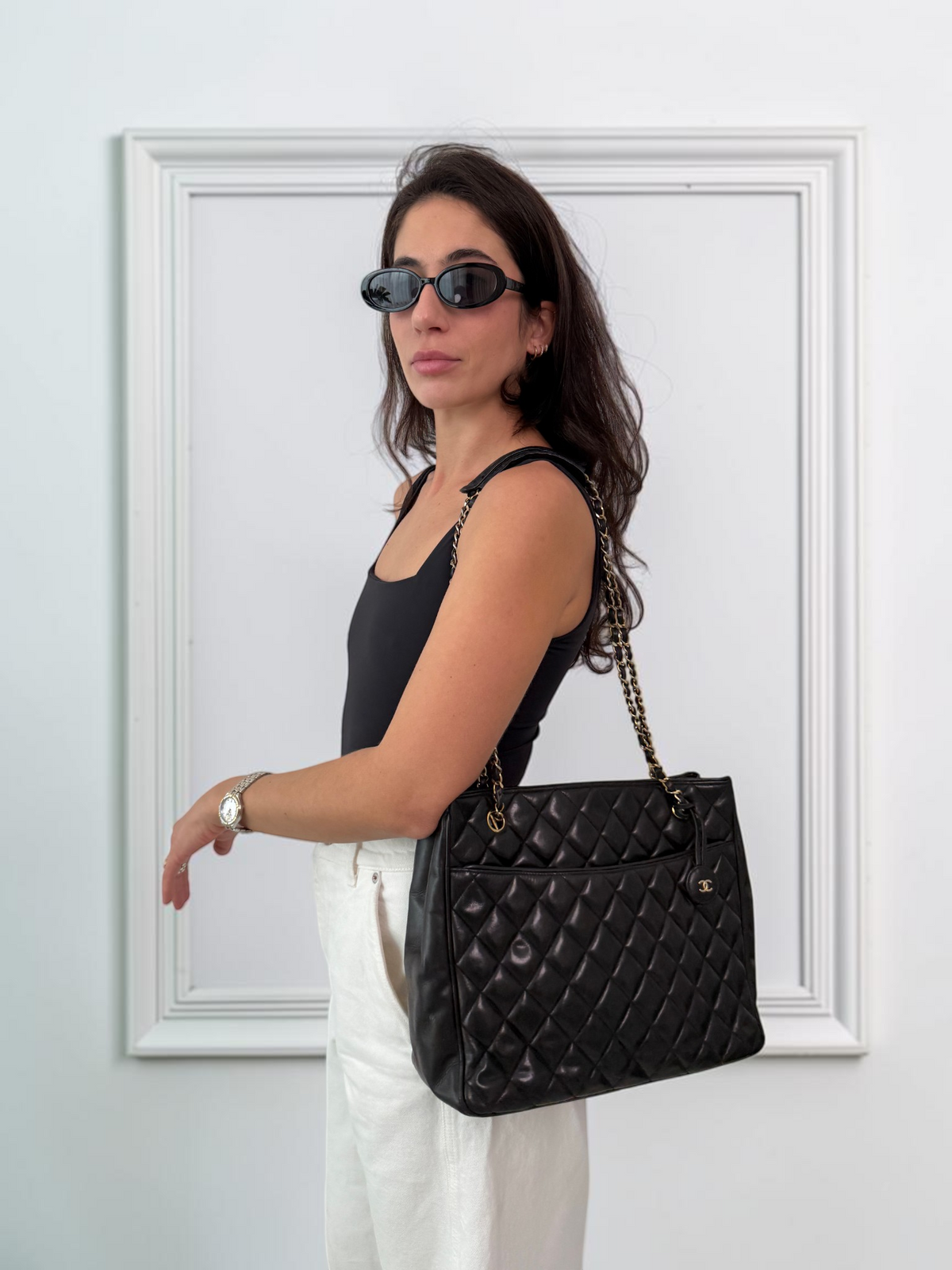 02-chanel-quilted-matelasse-double-chain-modelka