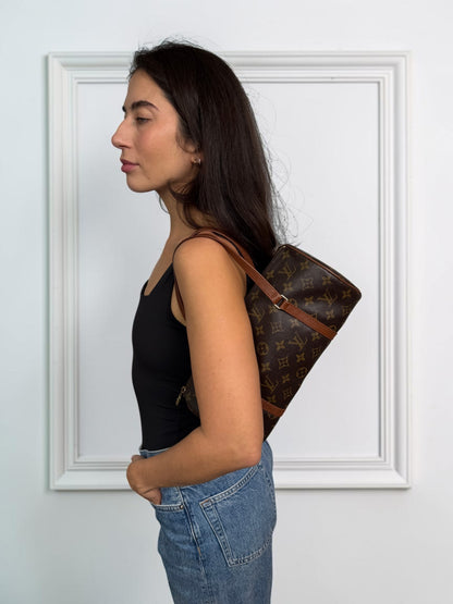 02-louis-vuitton-papillon-30-modelka