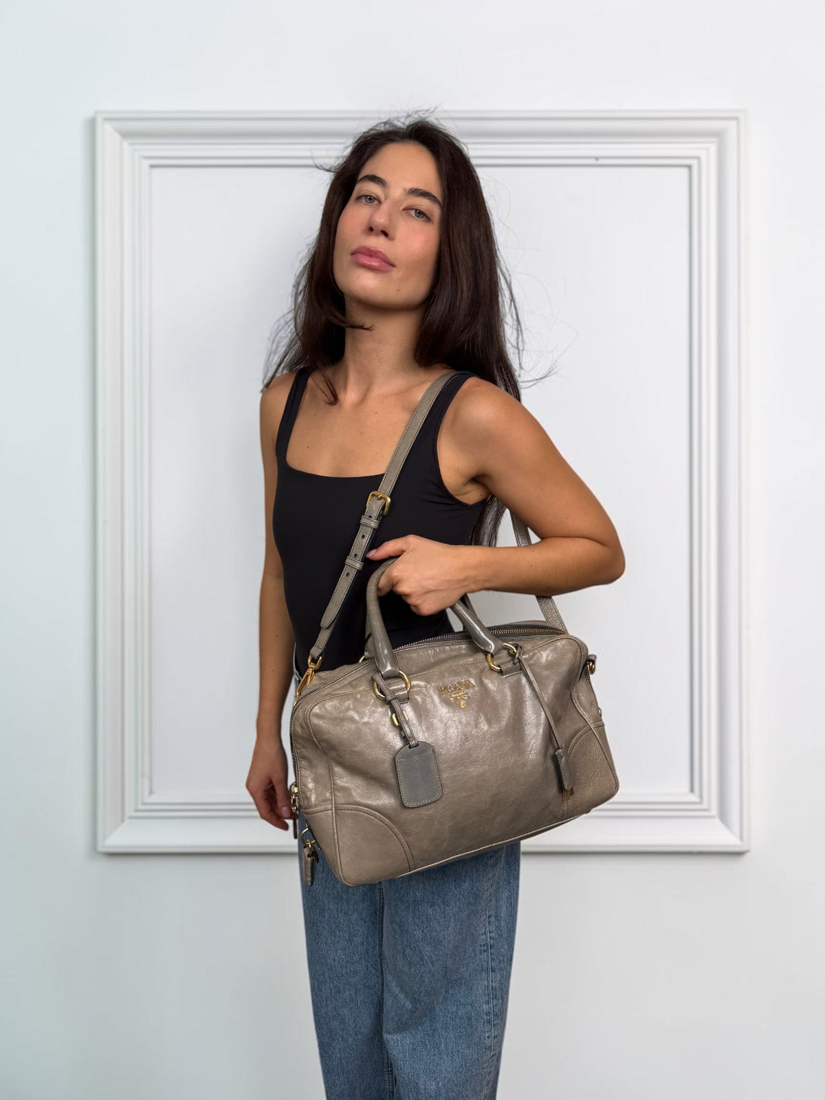 02-prada-vitello-shine-modelka