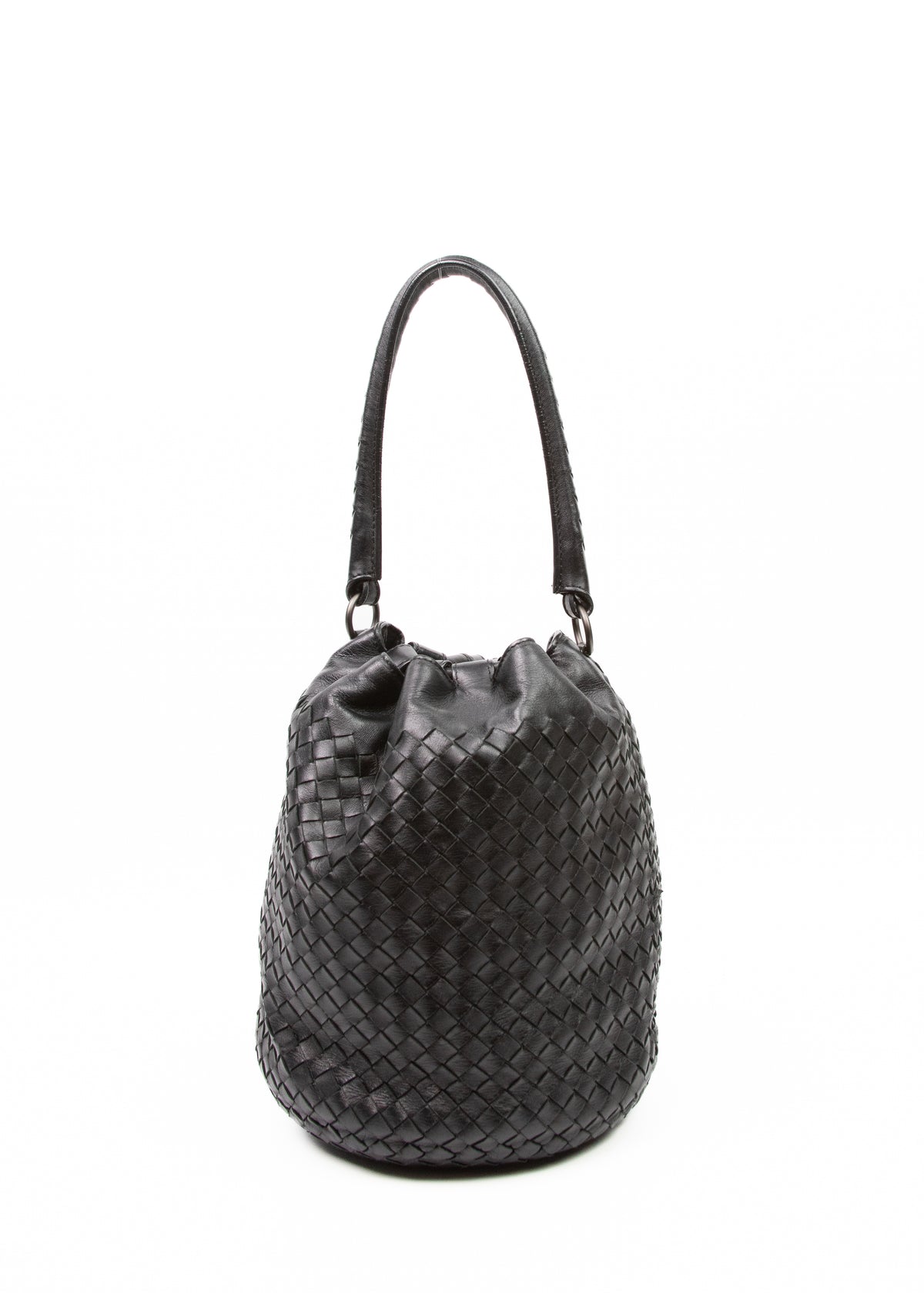 03-bottega-veneta-bucket-bag-tyl