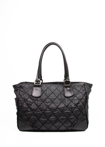 03-chanel-paris-new-york-quilted-nylon-tyl