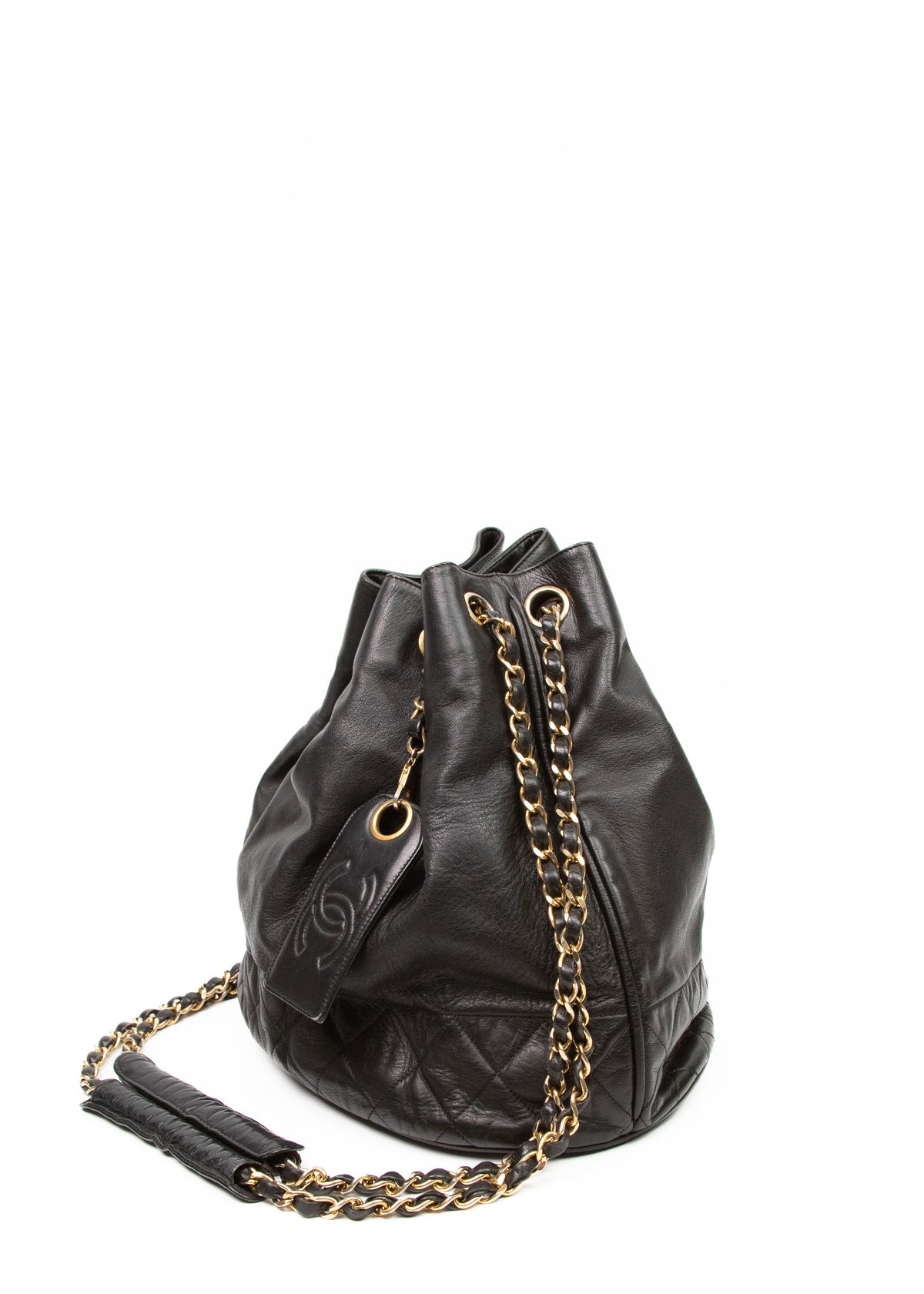 04-chanel-bucket-bag-with-pochette-bok