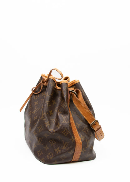04-louis-vuitton-petit-noe-bok