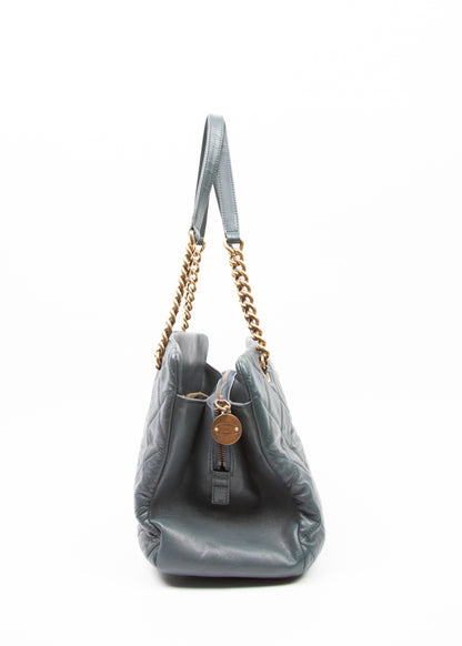 05-chanel-cc-crown-tote-bok