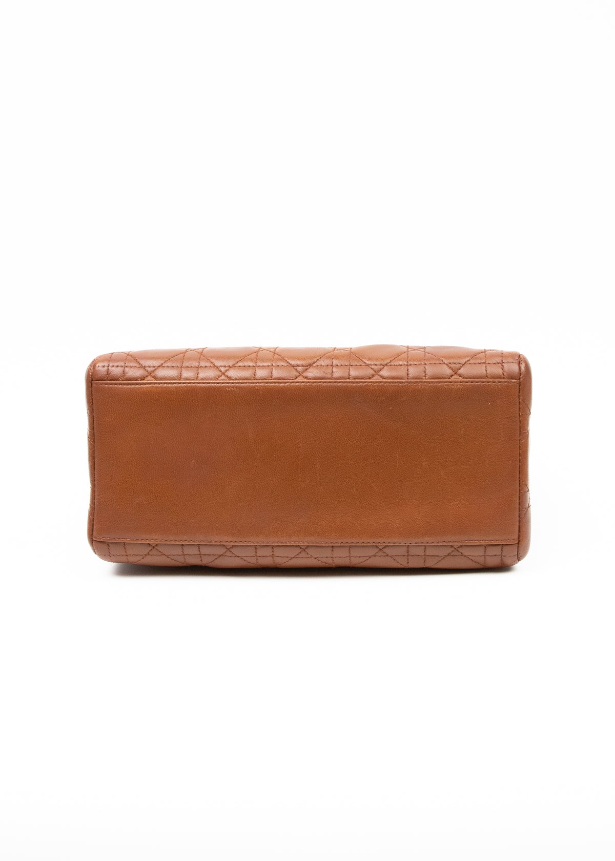 05-lady-dior-medium-brown-spod