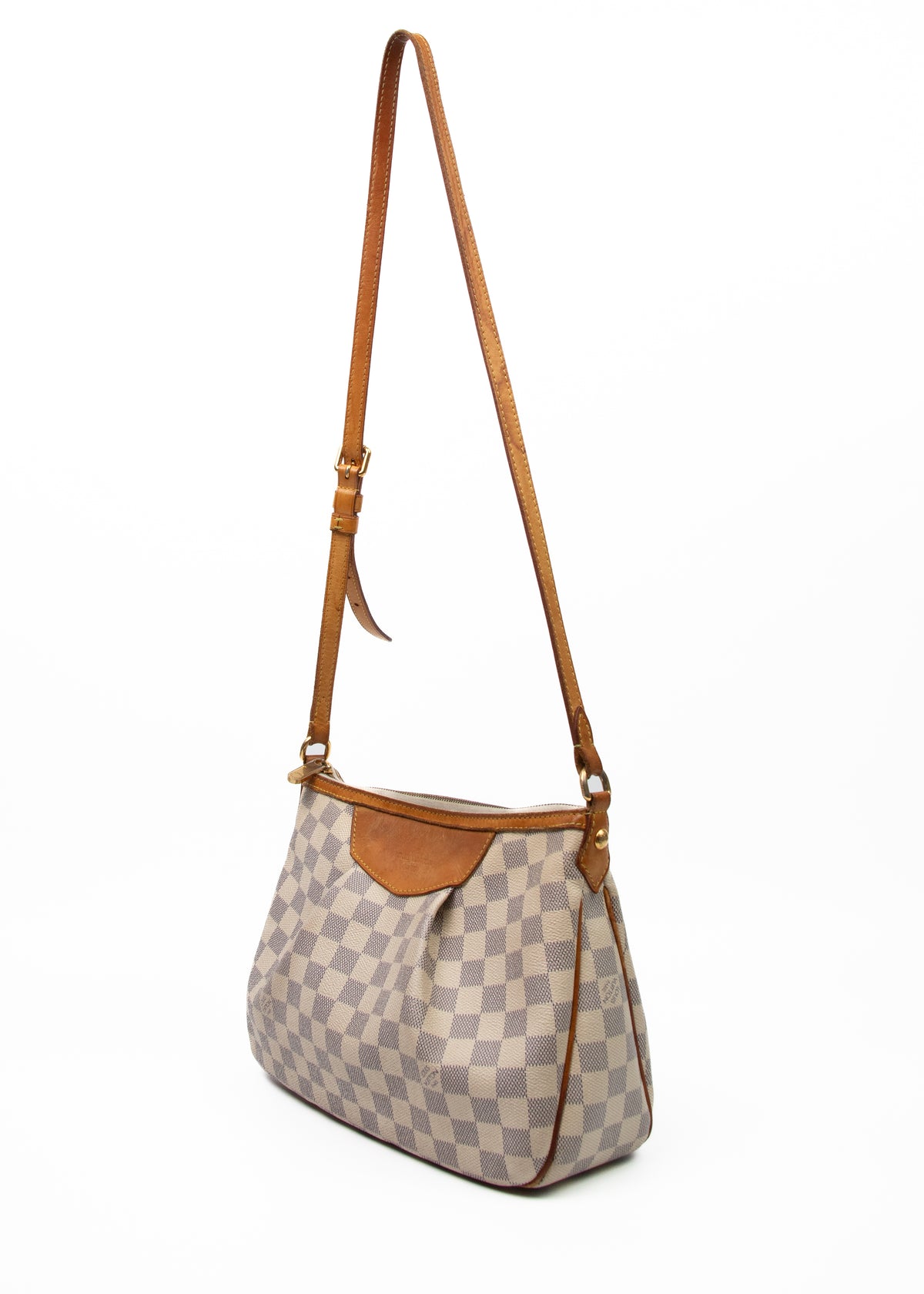 05-louis-vuitton-siracusa-pm-skos