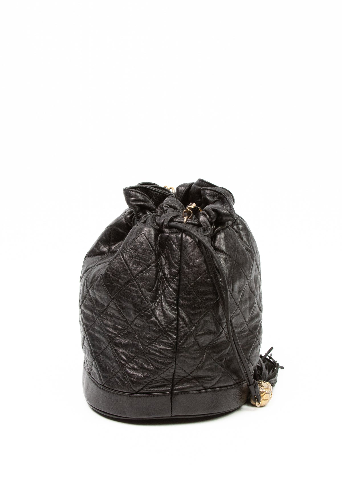 06-chanel-lambskin-quilted-mini-bucket-skos
