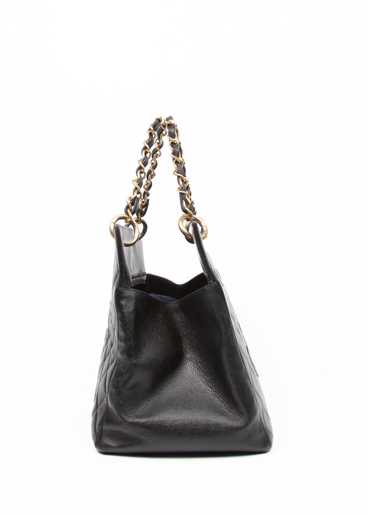 07-chanel-grand-shopping-caviar-bok