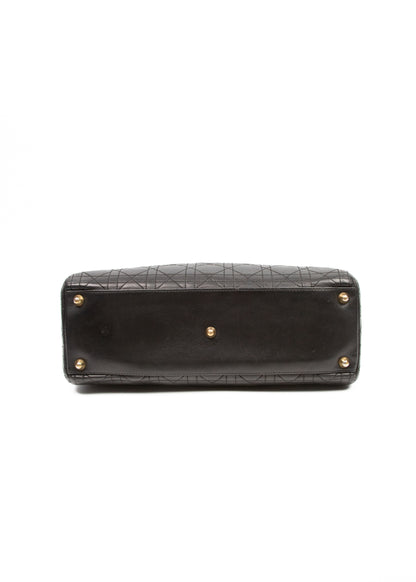 07-lady-dior-large-black-spod