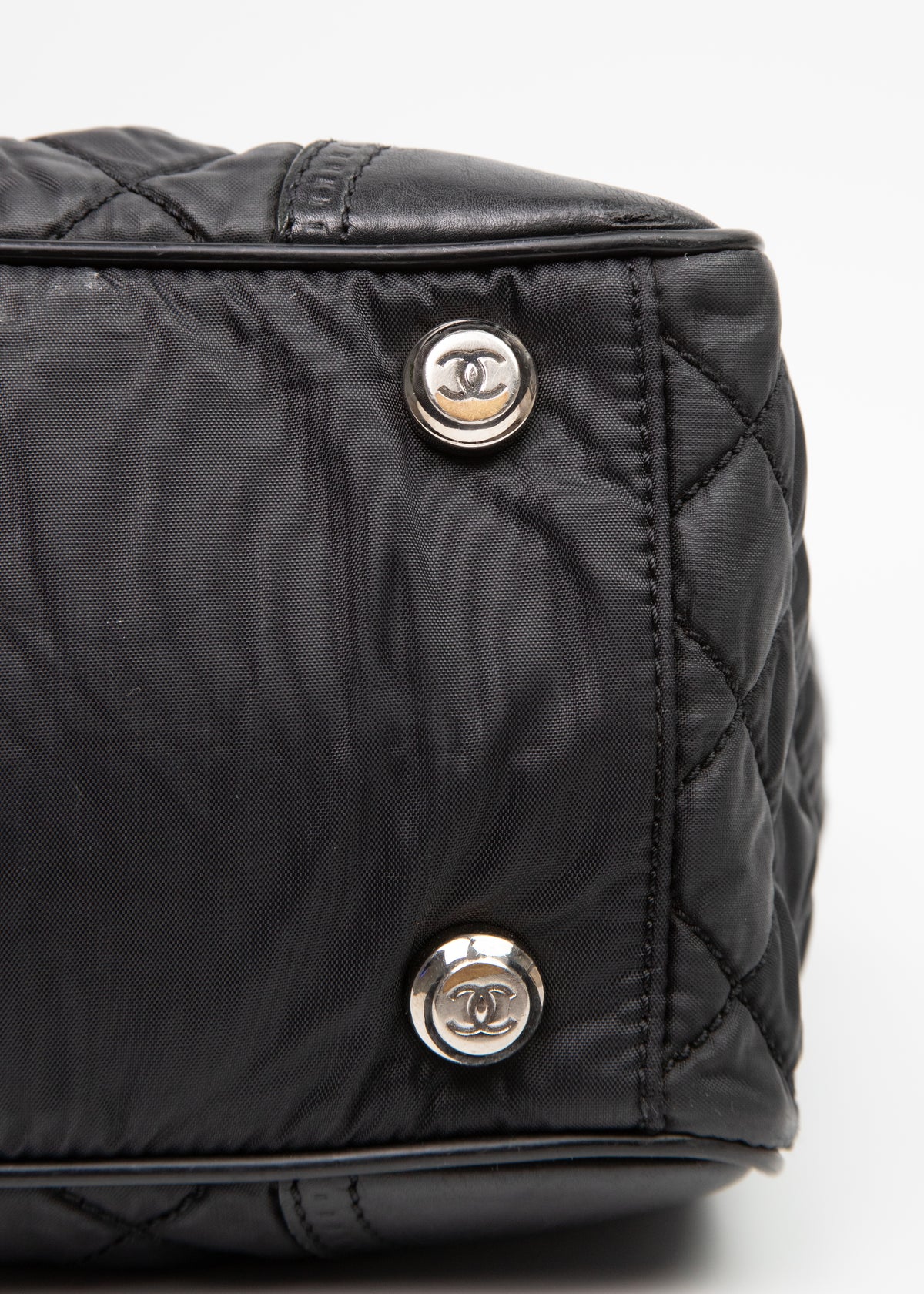 08-chanel-paris-new-york-quilted-nylon-okucia