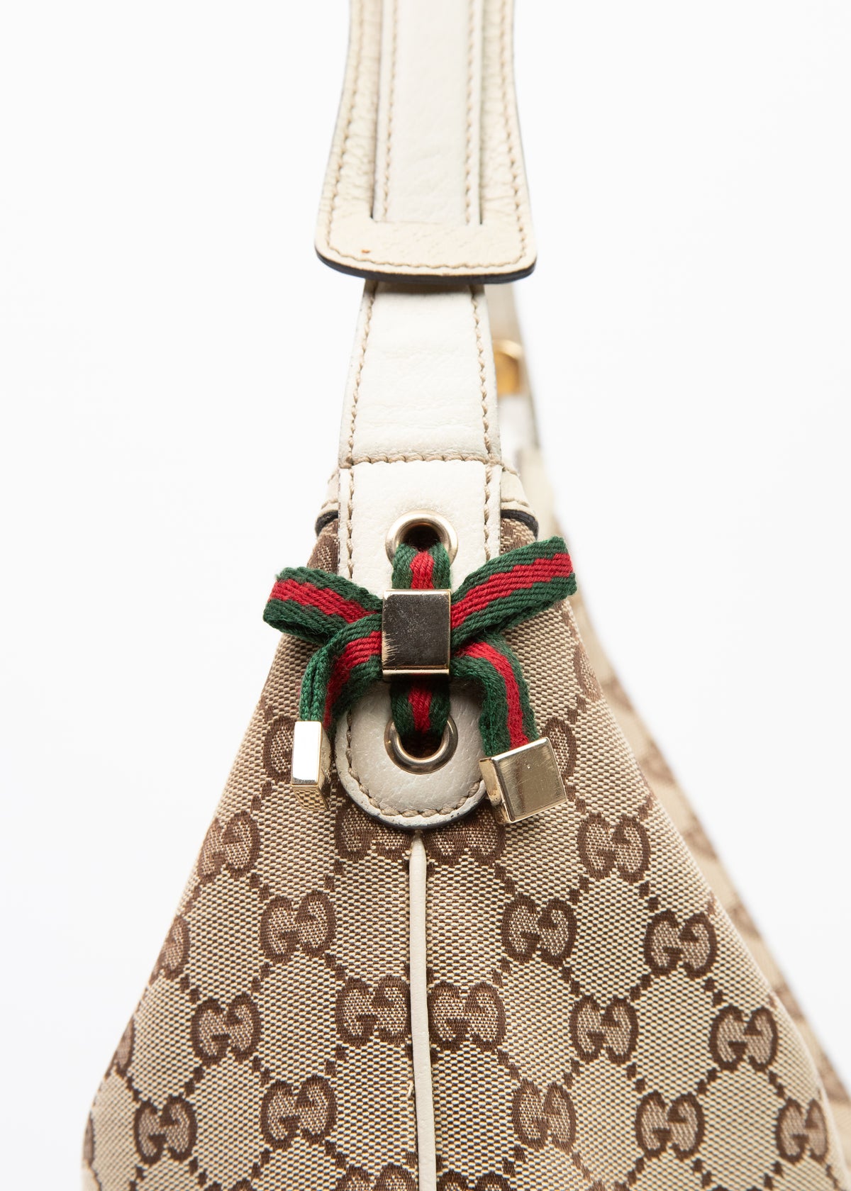 08-gucci-gg-hobo-okucia