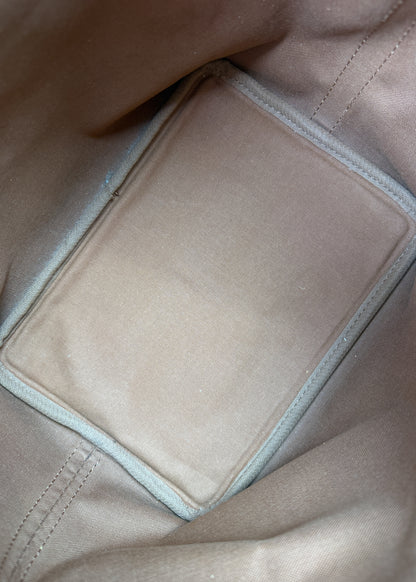 08-louis-vuitton-petit-noe-wnetrze