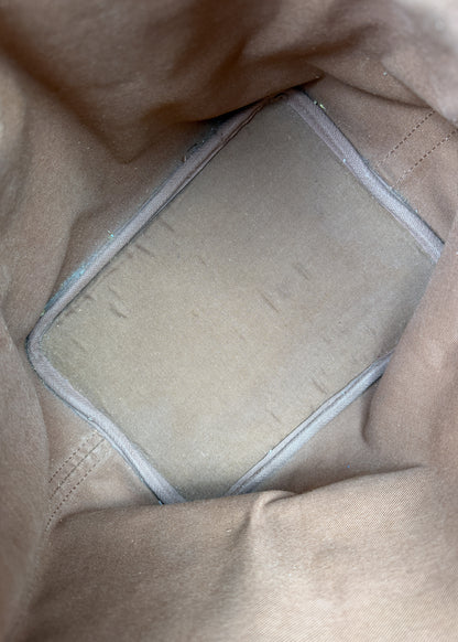 08-louis-vuitton-petit-noe-wnetrze