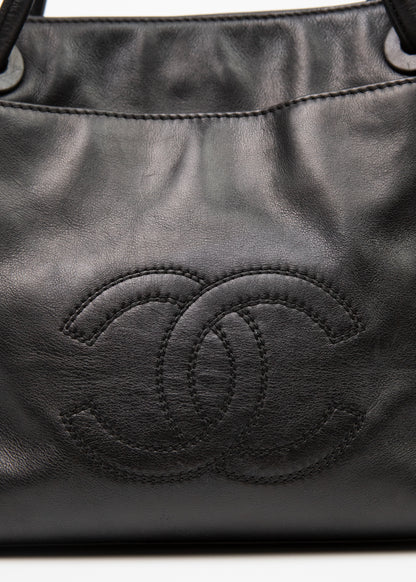 09-chanel-cc-tote-bag-zoom-logo