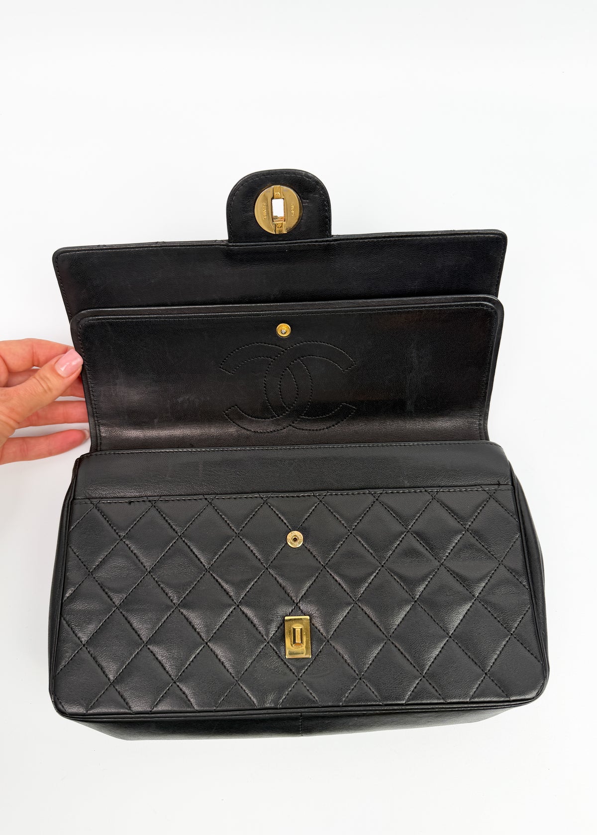 09-chanel-double-flap-wnetrze