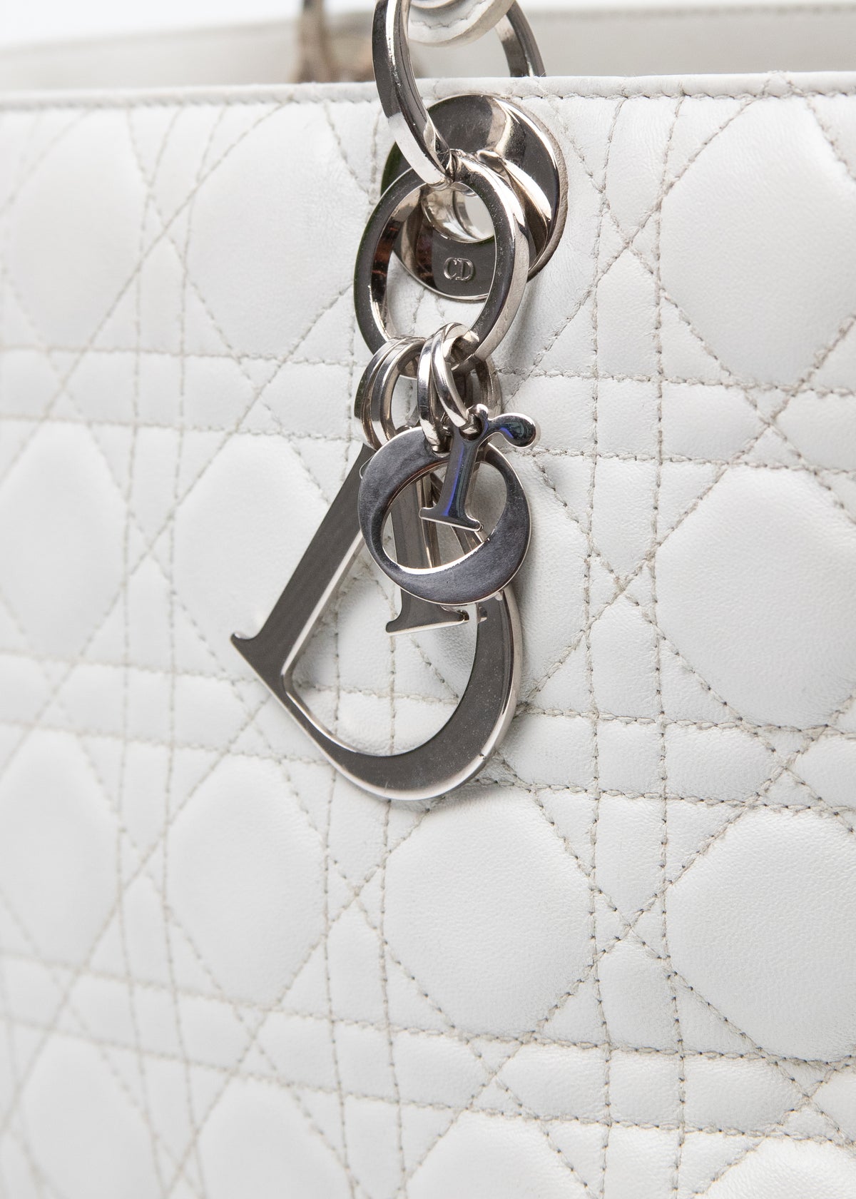 09-dior-cannage-white-leather-lady-zoom-uchwyt