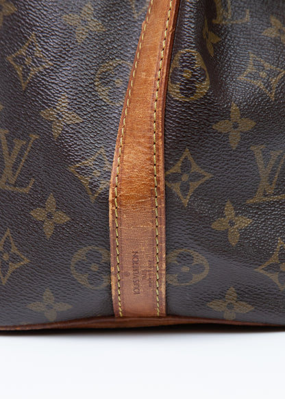 09-louis-vuitton-petit-noe-zoom-uchwyt
