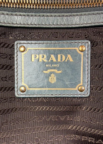 09-prada-vitello-shine-zoom-metka