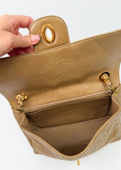 10-chanel-jumbo-beige-single-chain-wnetrze
