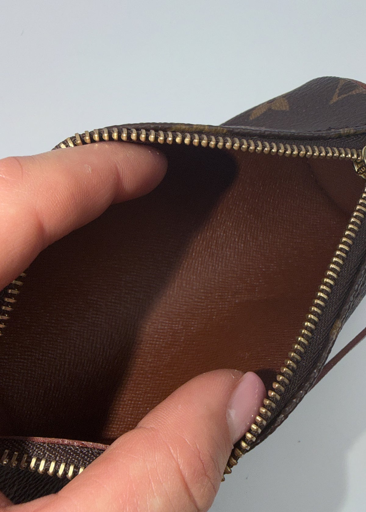 10-louis-vuitton-papillon-30-with-pochette-wnetrze