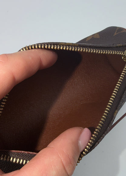 10-louis-vuitton-papillon-30-with-pochette-wnetrze
