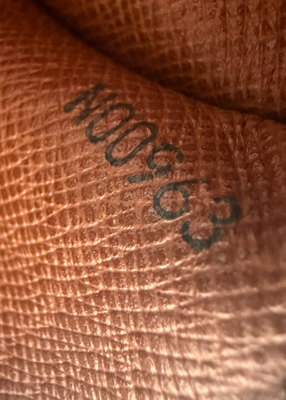 10-louis-vuitton-papillon-30-zoom-metka