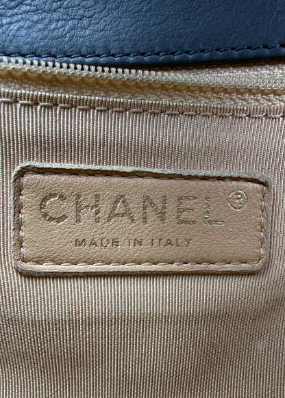 11-chanel-cc-crown-tote-zoom-wnetrze