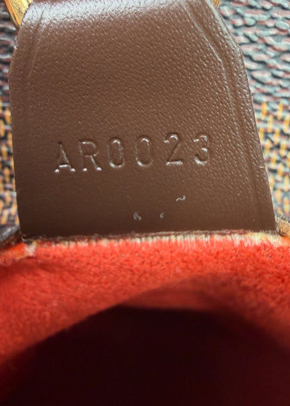 11-louis-vuitton-parioli-pm-zoom-metka