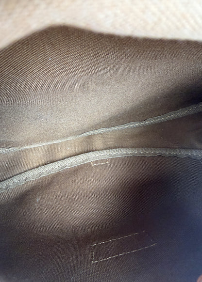 11-louis-vuitton-samur-30-zoom-wnetrze