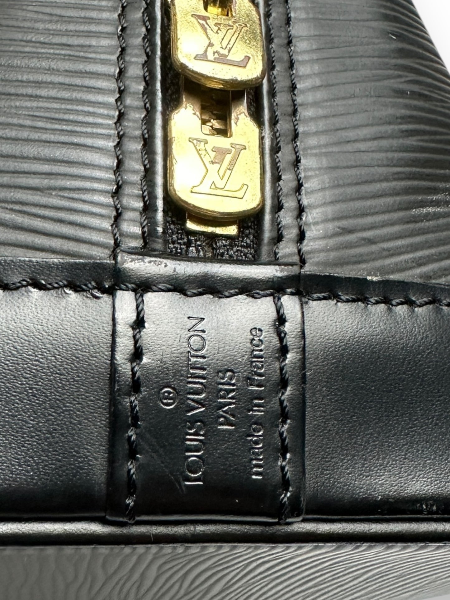 Louis Vuitton Alma PM epi