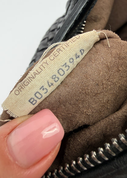 12-bottega-veneta-hobo-small-sticker