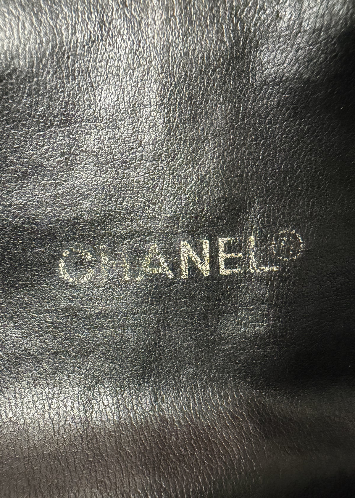 12-chanel-bucket-bag-with-pochette-zoom-logo