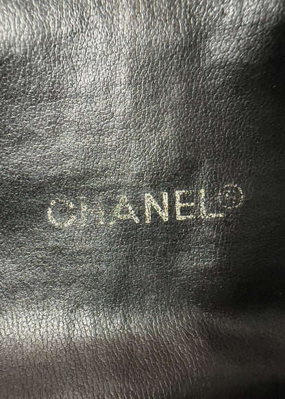 12-chanel-bucket-bag-with-pochette-zoom-logo