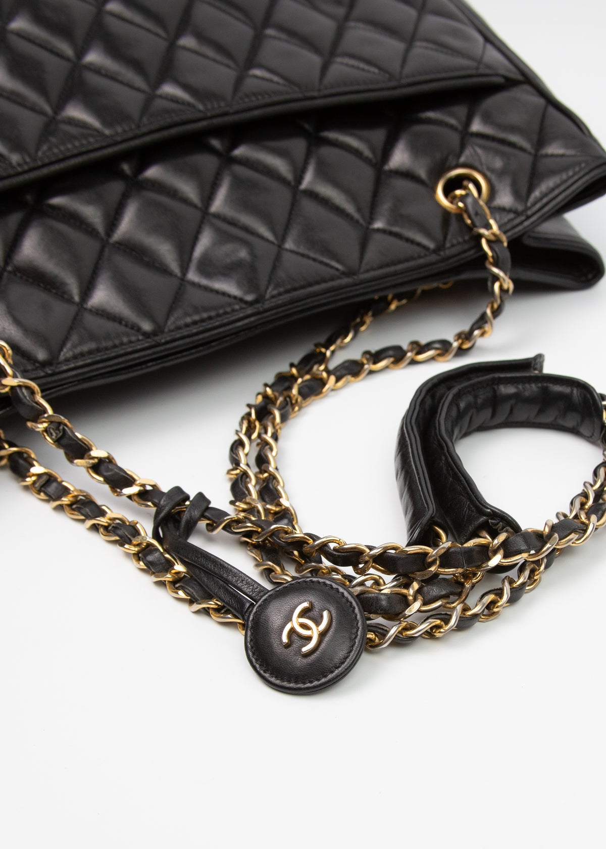 12-chanel-quilted-matelasse-double-chain-zoom-uchwyt