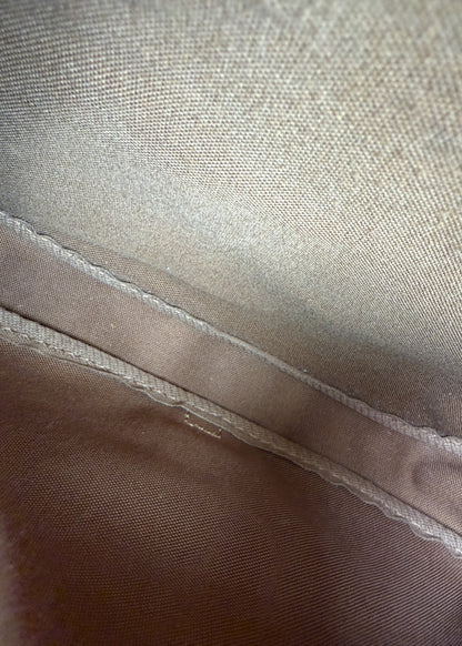 12-louis-vuitton-samur-30-zoom-wnetrze